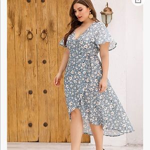 NWT Plus size Floral Wrap Dress